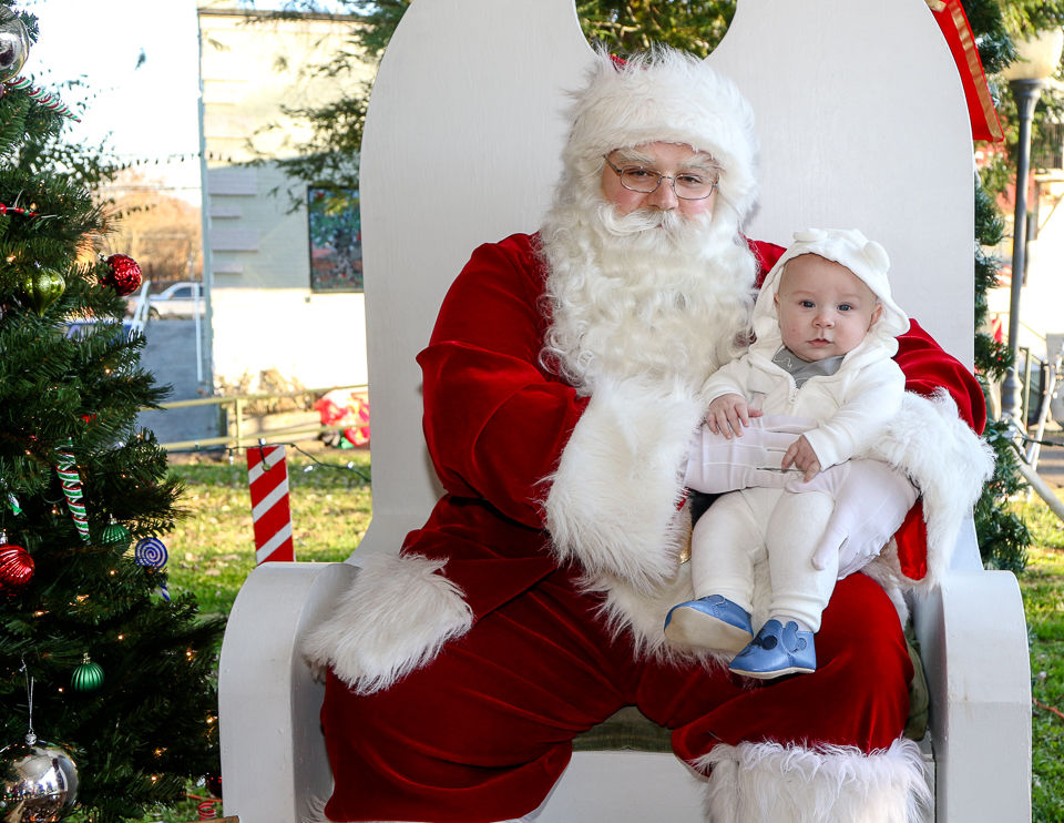 Winter Carnival _ Santa 11-24-19-8550.JPG